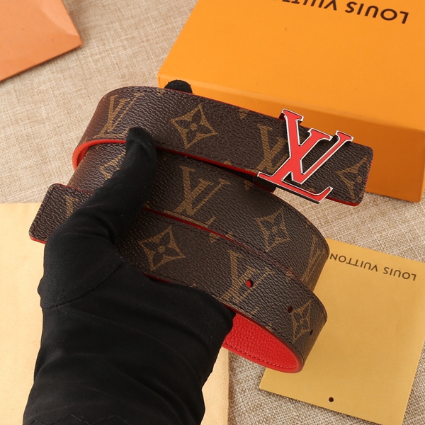 激安ルイヴィトンベルト着用イメージ